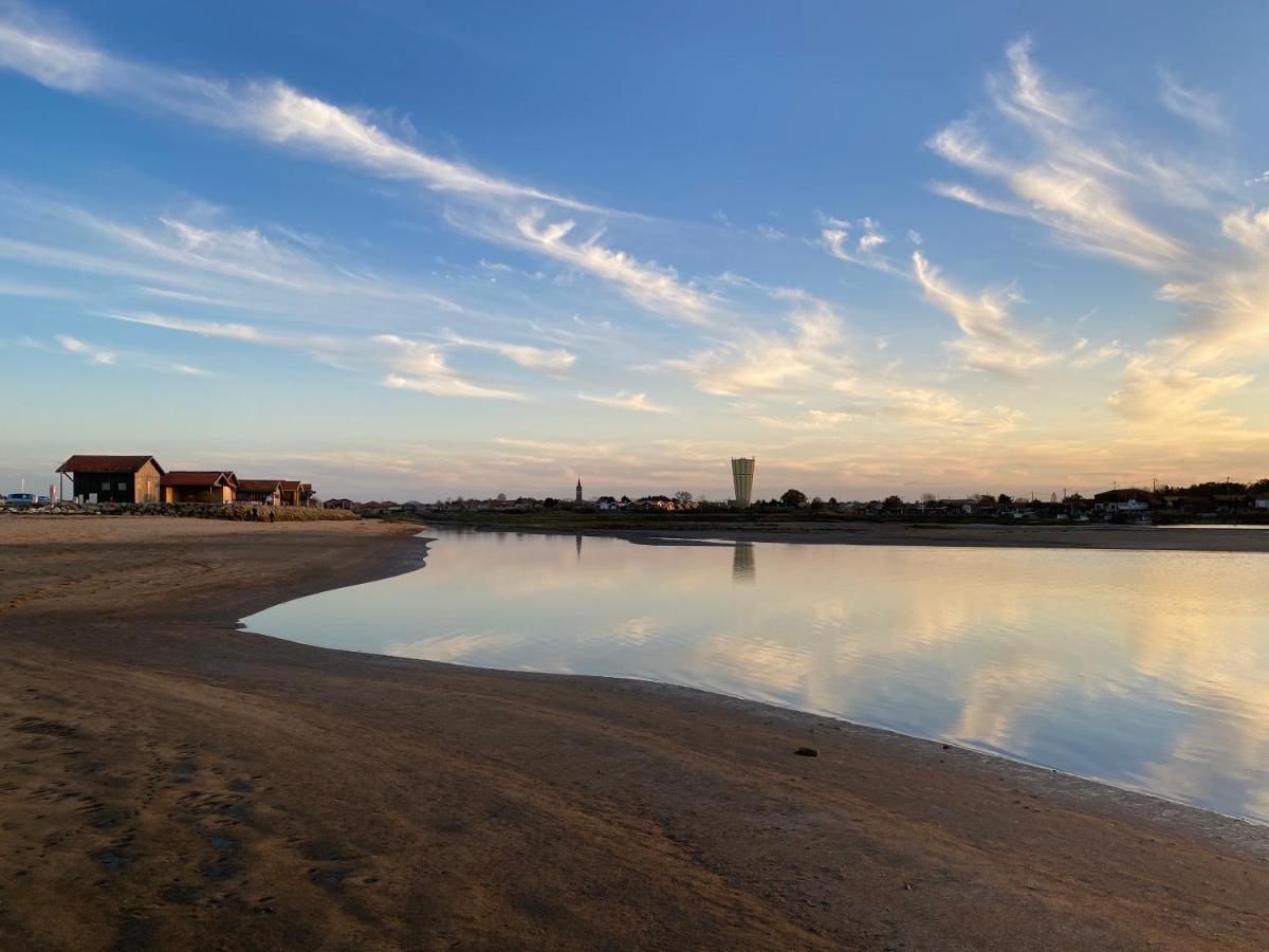 Les 12 De Larros Aparthotel Gujan-Mestras Bagian luar foto