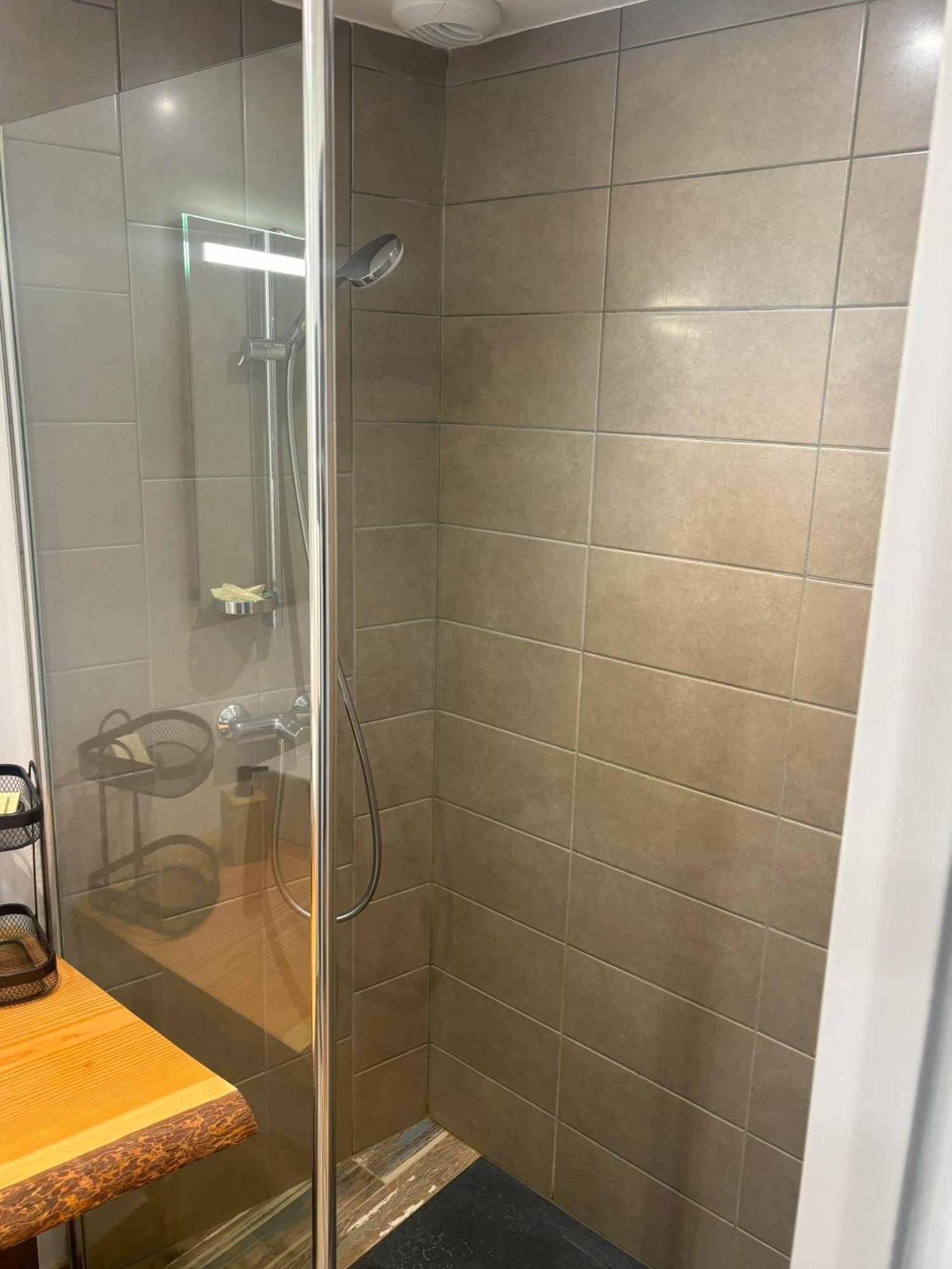 Les 12 De Larros Aparthotel Gujan-Mestras Bagian luar foto